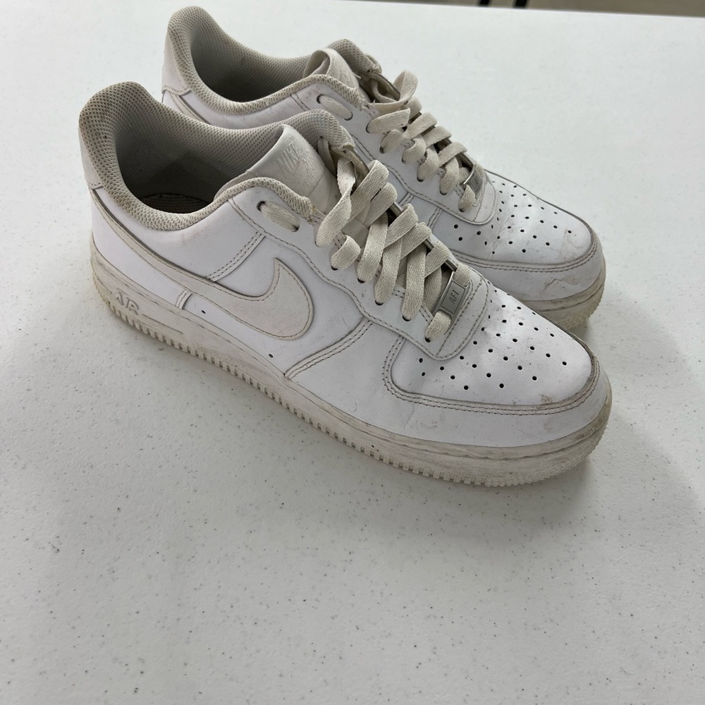 Nike Airforces Size 8.5